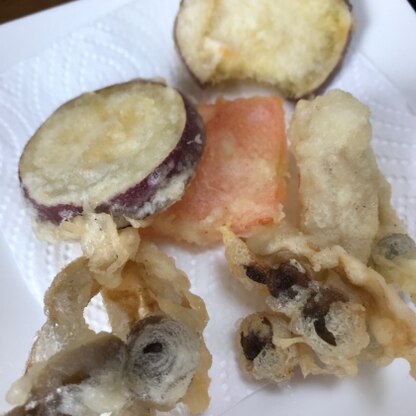 家に天ぷら粉がなくて、でもいつも天ぷらを失敗するのに、すごくカラッと揚がって驚きました！お蕎麦と一緒にいただきました！